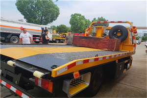 元宝附近拖车电话号码服务