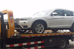 元宝拖车24小时服务电话